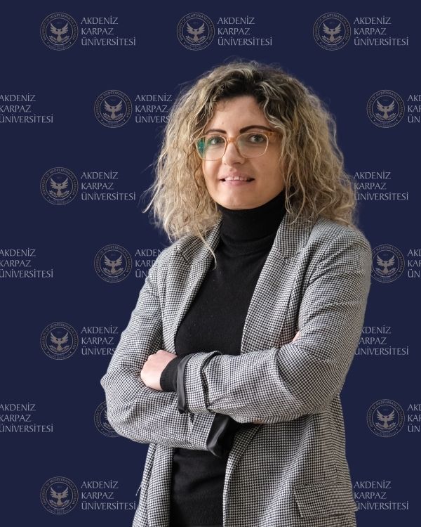 Doç. Dr. Ayşen BERBEROĞLU<br><span>İşletme Fakültesi Dekanı</span>